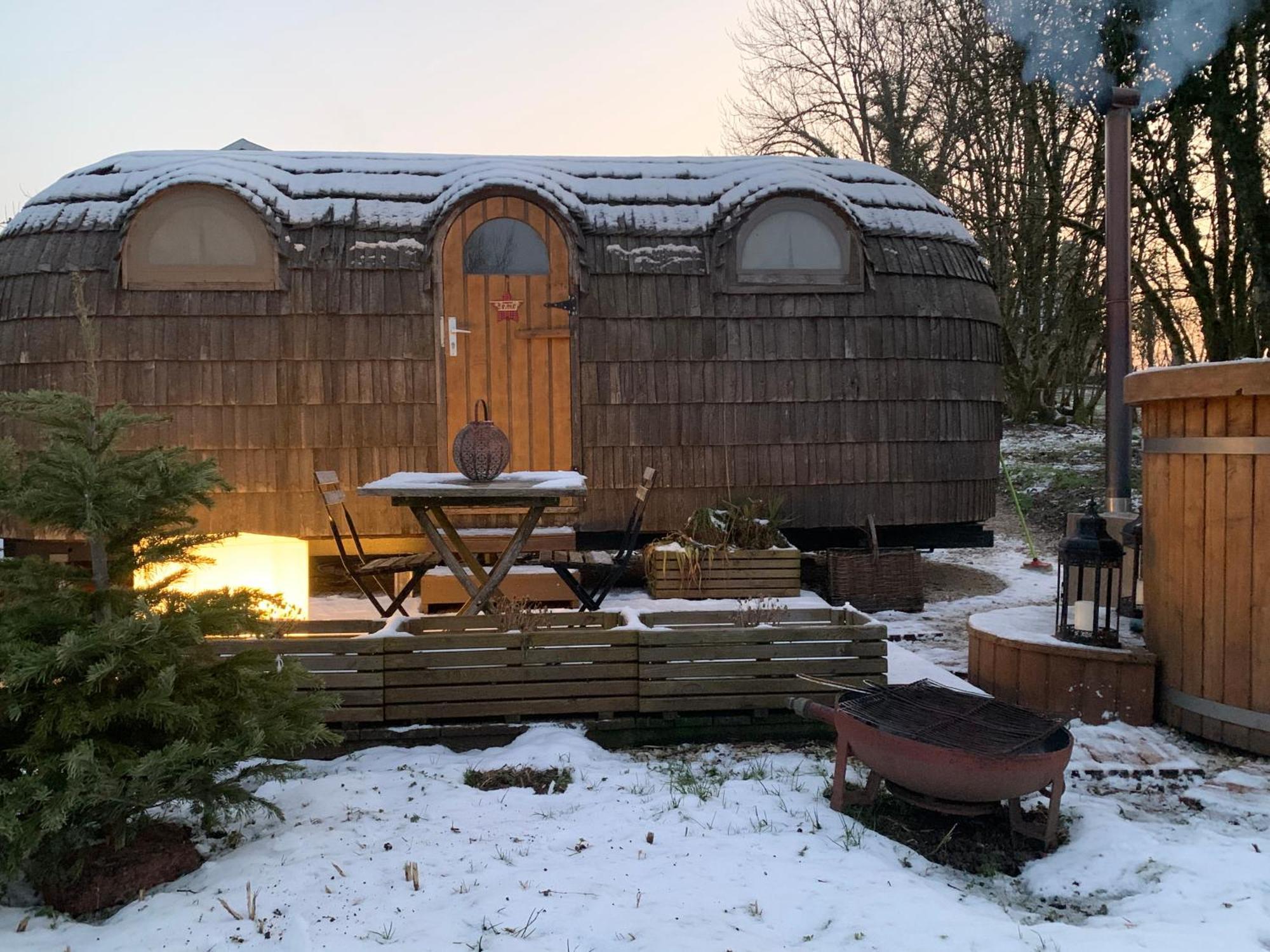 Cabane En Bois Avec Bain Nordique Et Sauna Marigny  Екстериор снимка